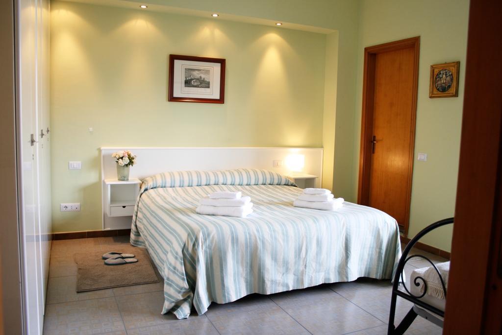 Domi Apartments Wellness Pompei Bilik gambar